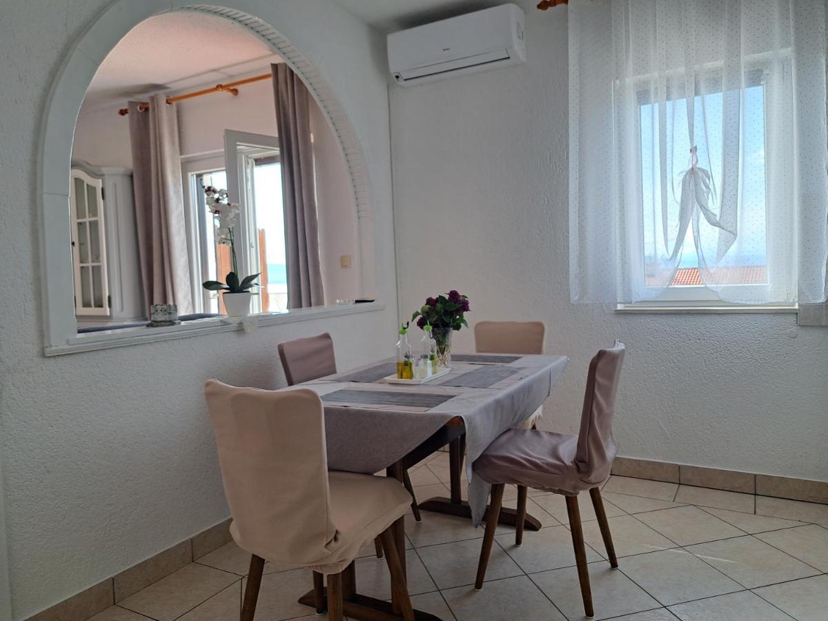 Guest House Angela Senj  Esterno foto