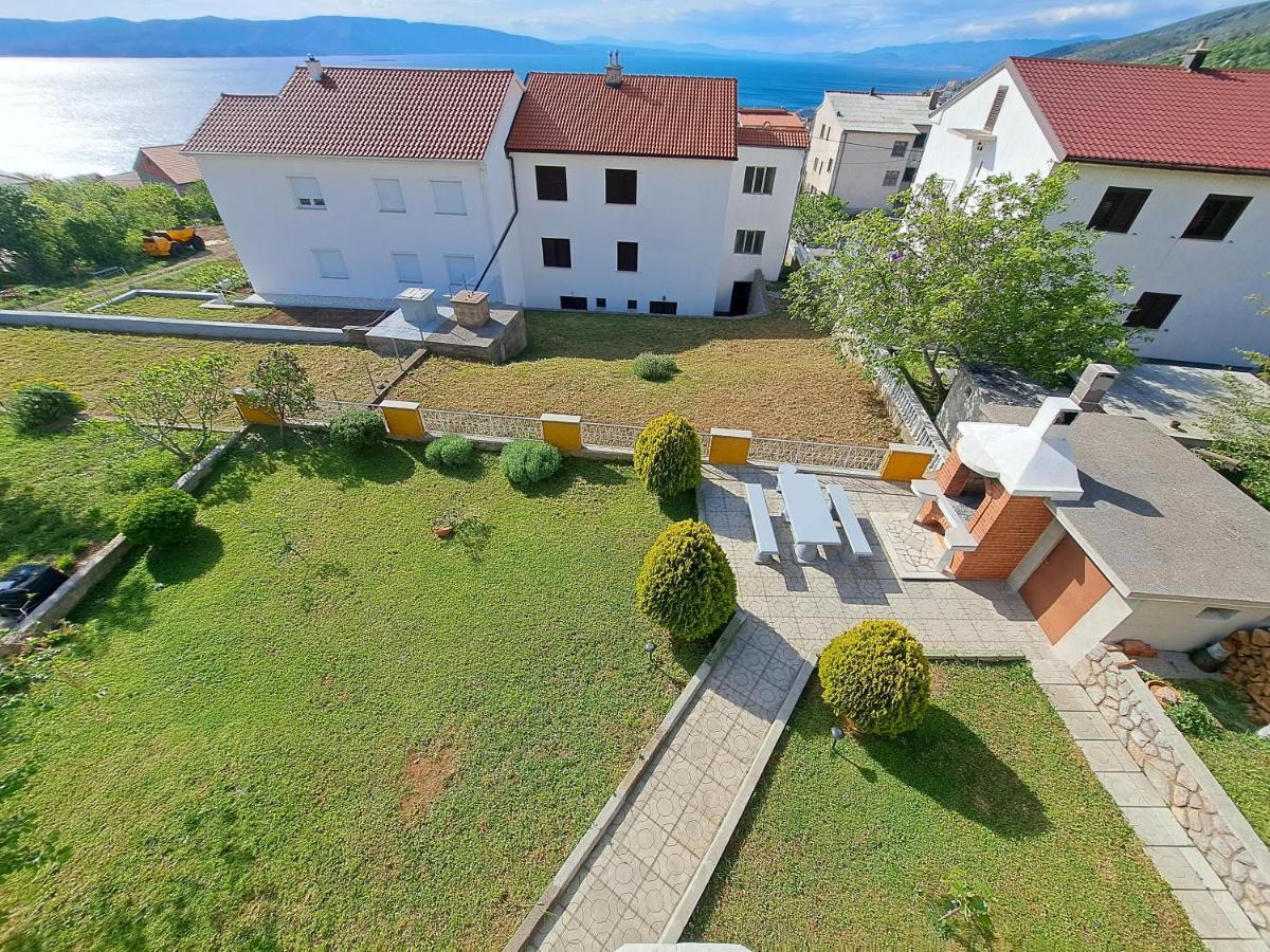 Guest House Angela Senj  Esterno foto