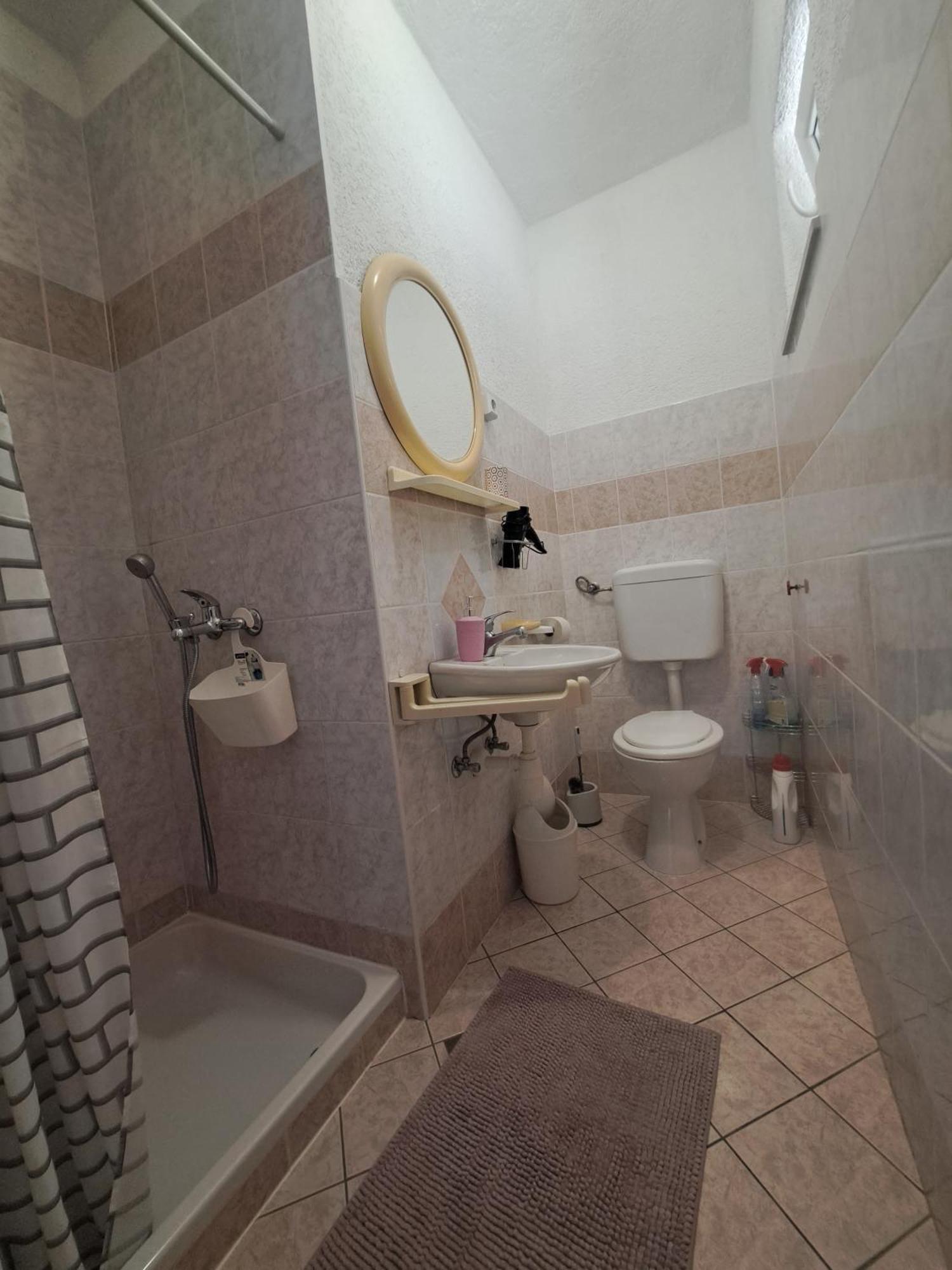 Guest House Angela Senj  Esterno foto