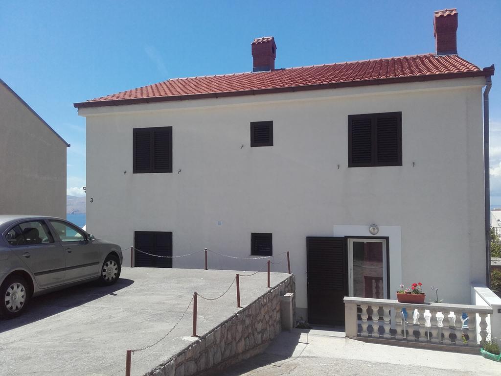Guest House Angela Senj  Esterno foto